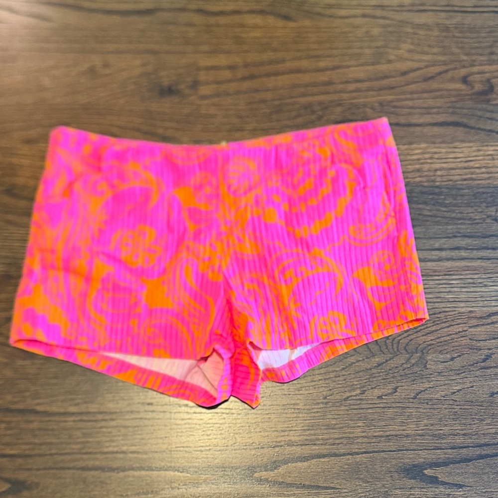 Lilly Pulitzer Pink and Orange Patterned Women's Shorts